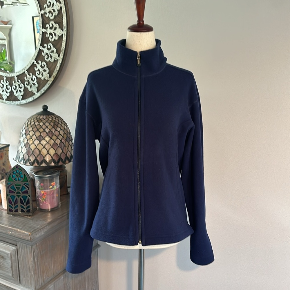 **sold in garage sale** Patagonia Women's Navy Jacket